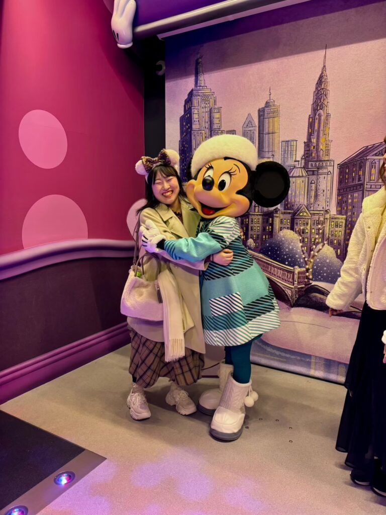 Adulting at Tokyo DisneyLand: My 15-Year Comeback Guide LINE ALBUM ディズニー旅行1日目🩷ランド 260306 15 1 768x1024