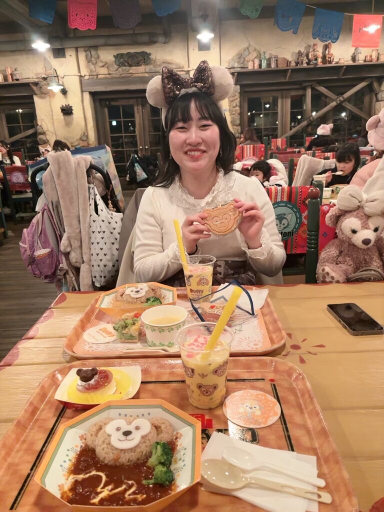 LINE ALBUM ディズニー旅行2日目🩵シー 260306 6 768x1024